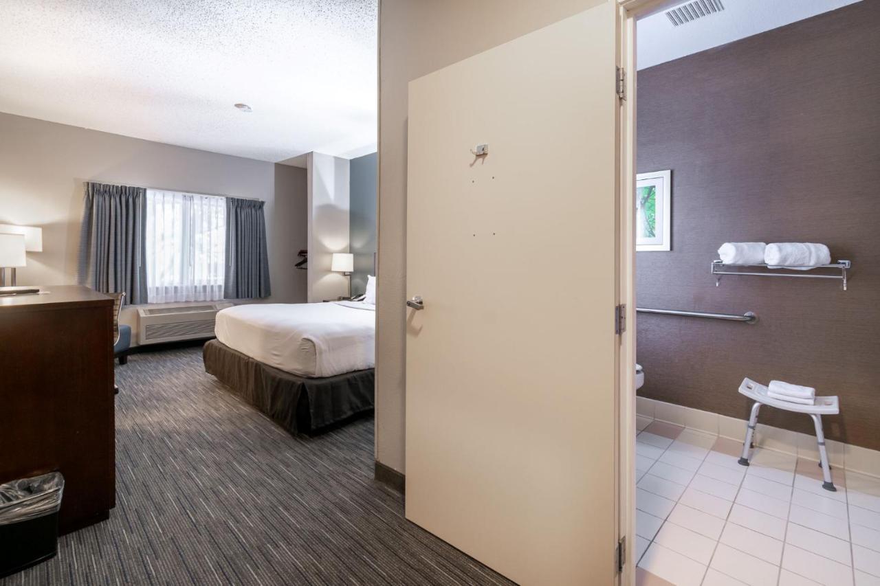 Wingate By Wyndham Great Falls Exterior photo