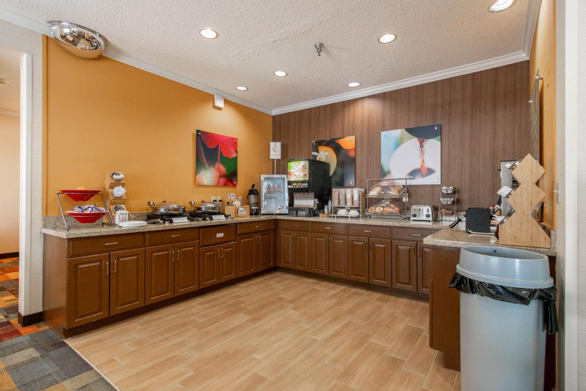 Wingate By Wyndham Great Falls Exterior photo